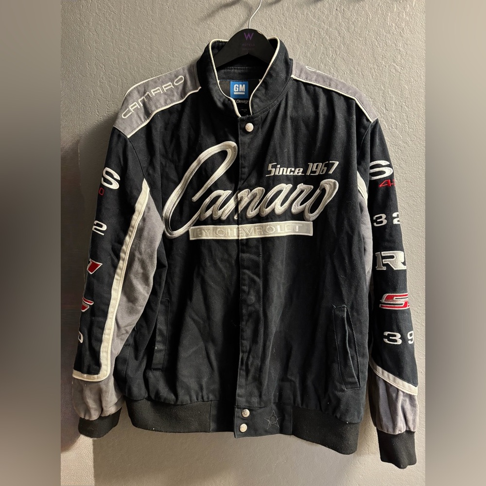JH Design Group Men's Chevy Camaro Collage Embroidered Cotton Twill Jacket